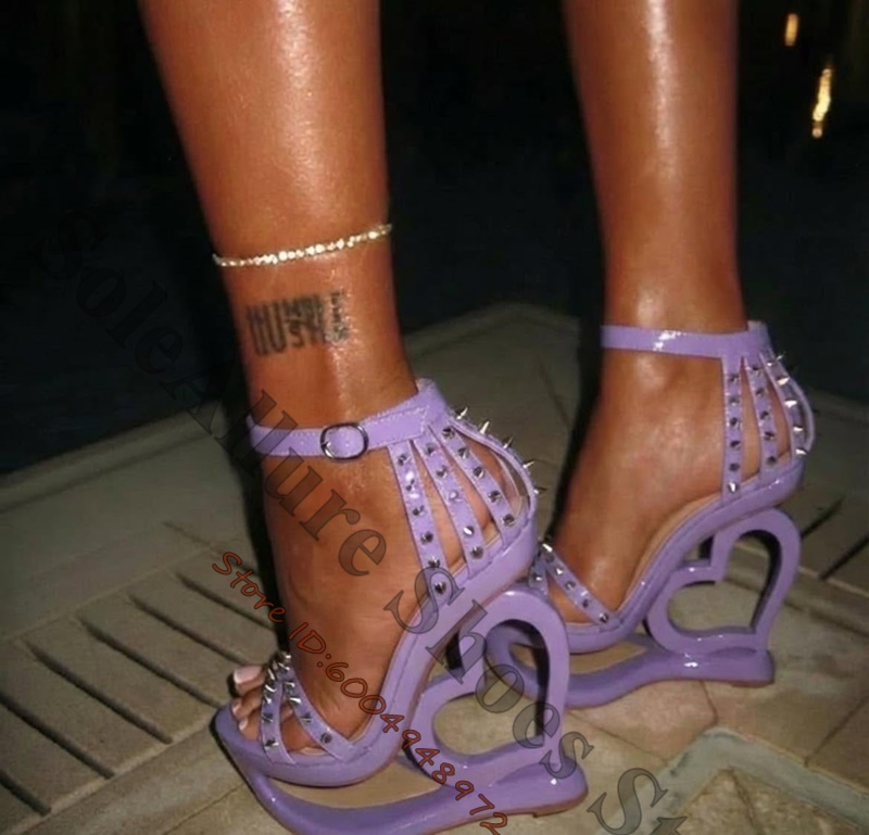 Hot Pink Spike Stud Caged Hear - Casual Sandal Leather 评论和价格